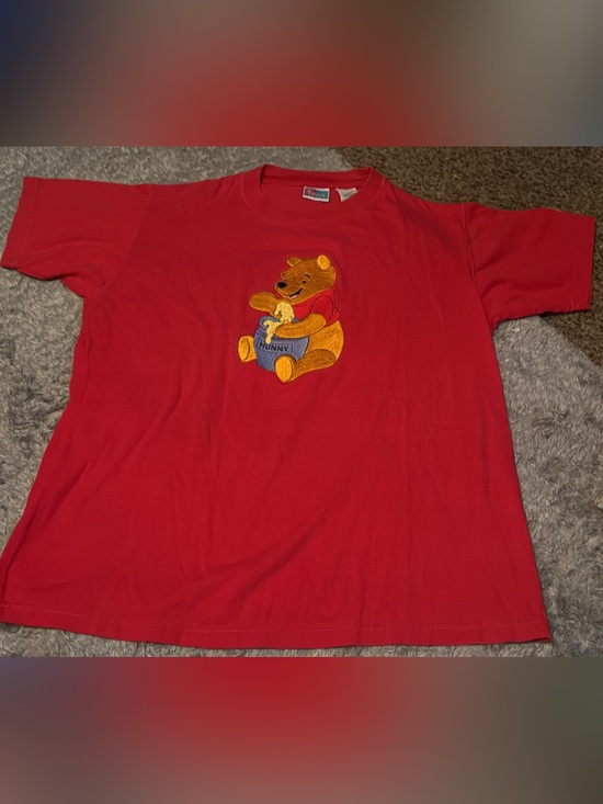 Winnie-the-Pooh Tops - Vintage 90’s Winnie the Pooh Red Embroidered Tee Women’s Medium EUC